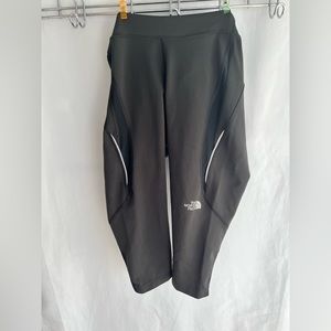 The North face Biker Shorts / Cropped Leggings